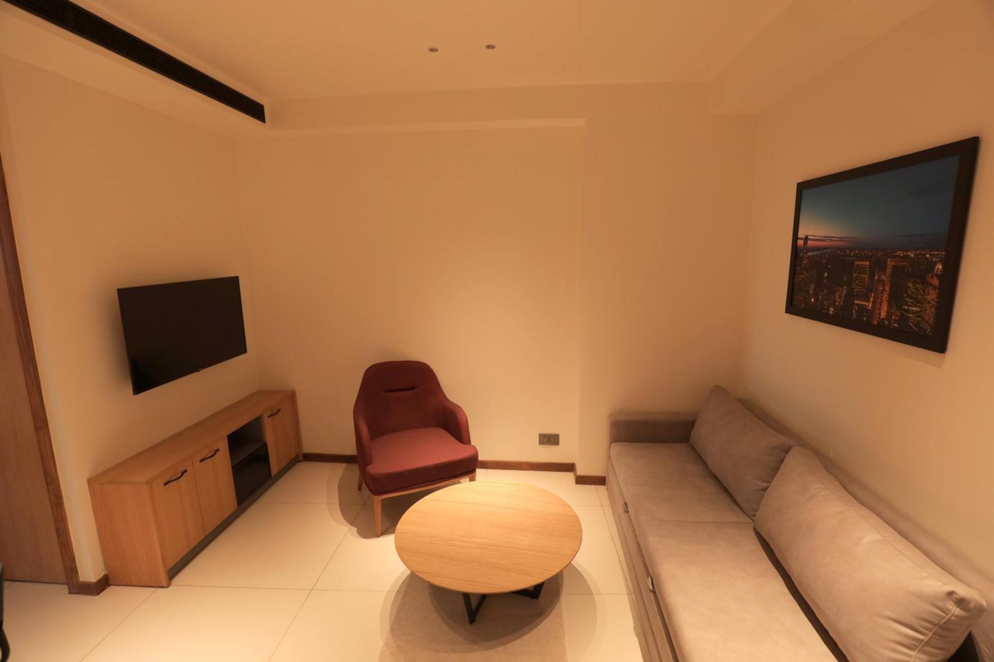 The World Surat Hotell Exteriör bild
